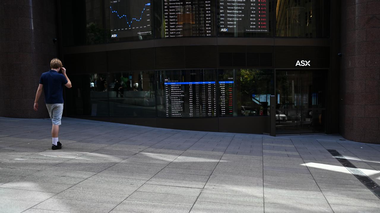 Aussie shares sink back into red as bond yields spike