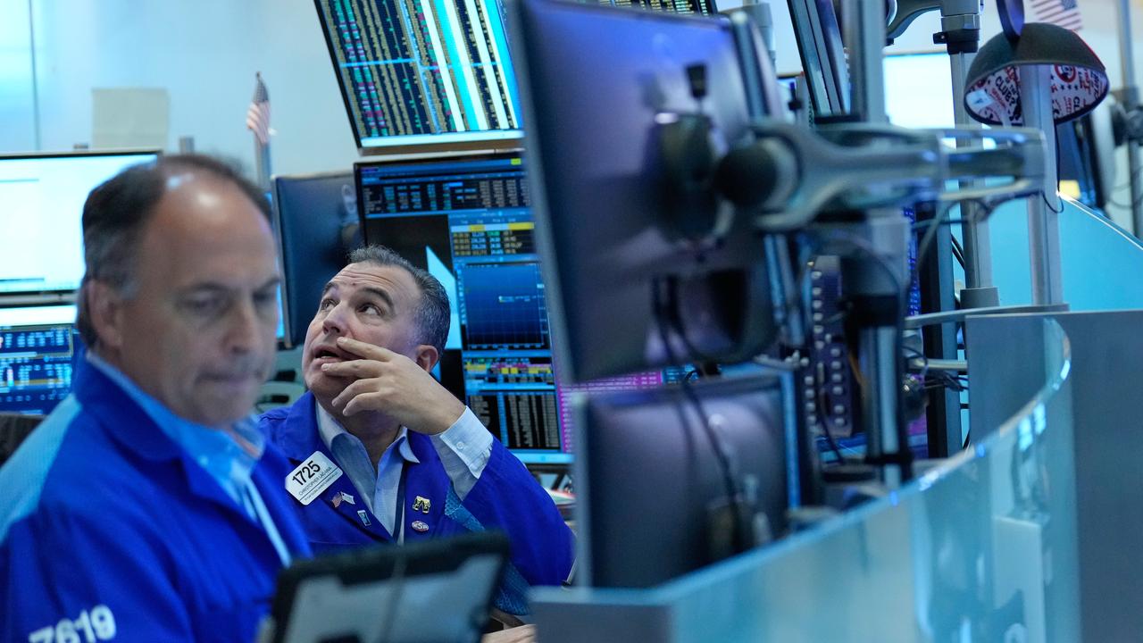 Wall Street ends mixed after tumultuous week