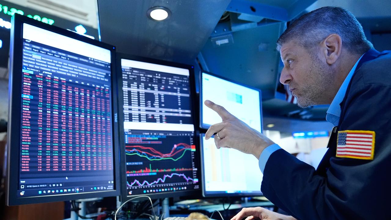 Wall Street dips as investors focus on US-Iran war