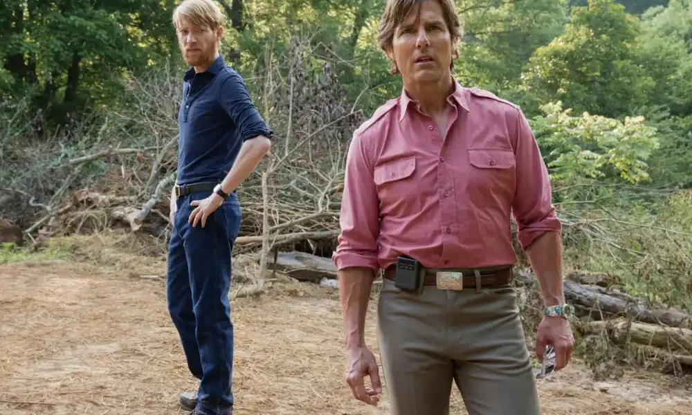 Domhnall Gleeson and Tom Cruise in American Made