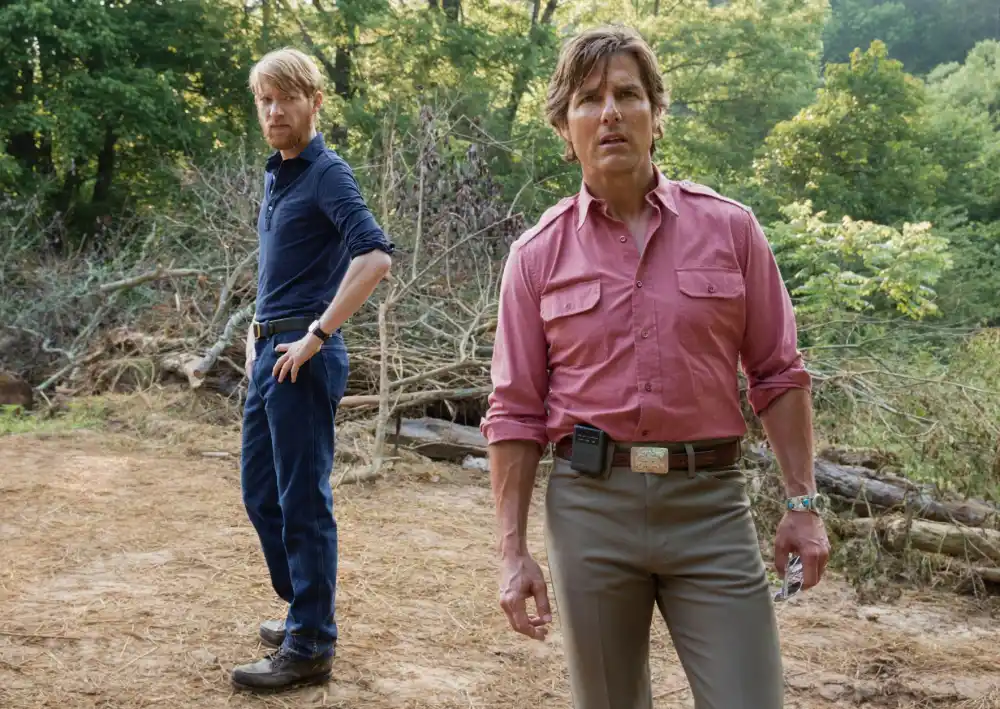 Domhnall Gleeson and Tom Cruise in American Made