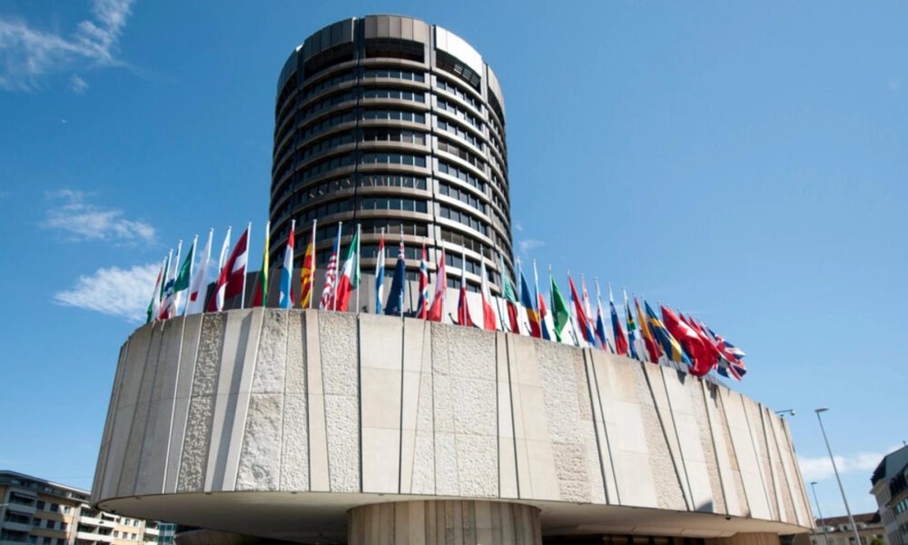 BIS chief warns AI capex arms race relies on opaque debt, posing systemic risks
