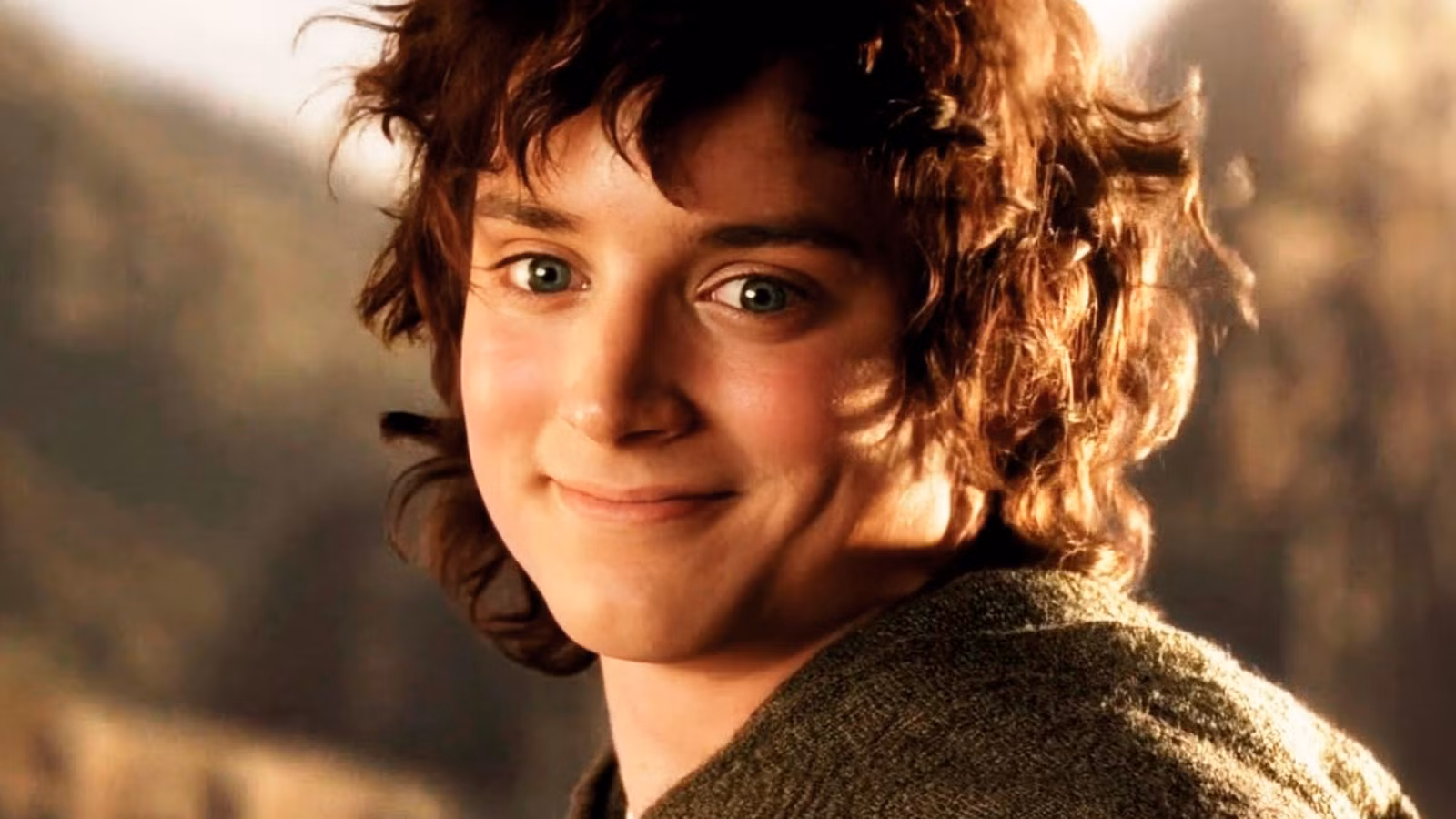 Frodo smiling widely in The Lord of the Rings: The Return of the King