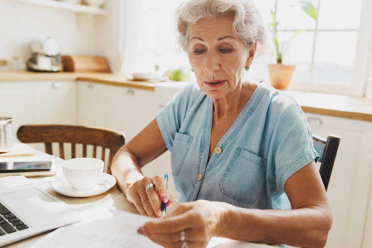 A 63-Year-Old Inherited $118,000 of Savings Bonds From Her Father and Owes Tax on 30 Years of Interest He Never Reported