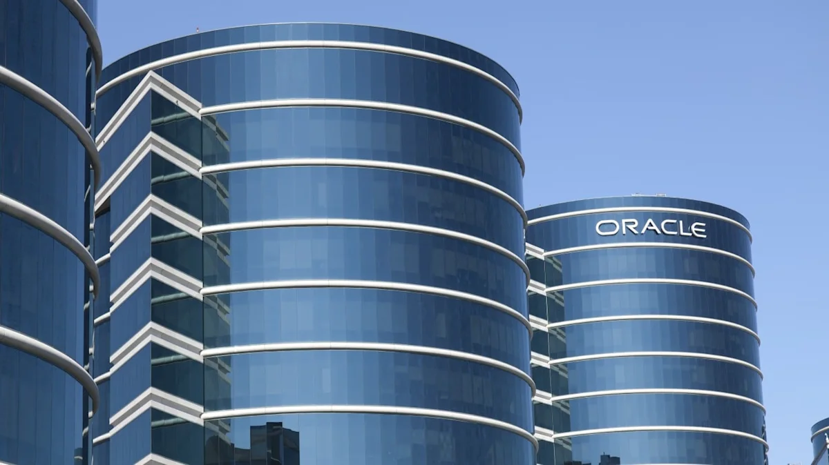 Oracle’s Co-CEOs Deliver Explosive Growth, but Stock Plunges 50% in Their First Year