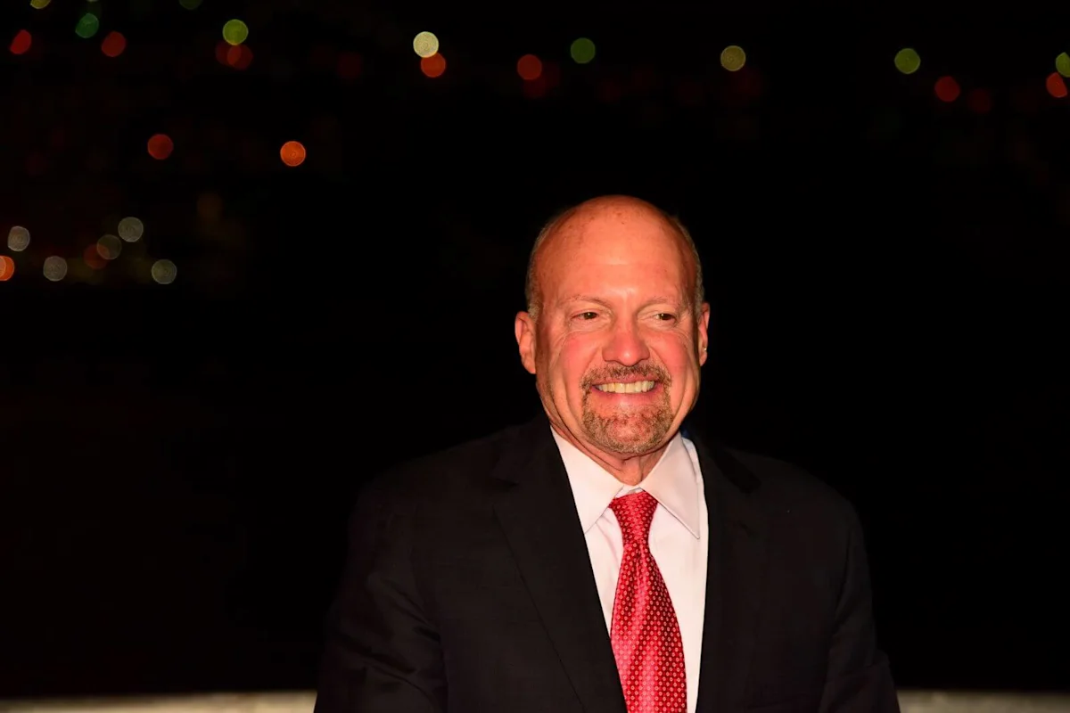 Did Jim Cramer Just Give GameStop Stock the Kiss of Death When He Said the Turnaround Is Working?