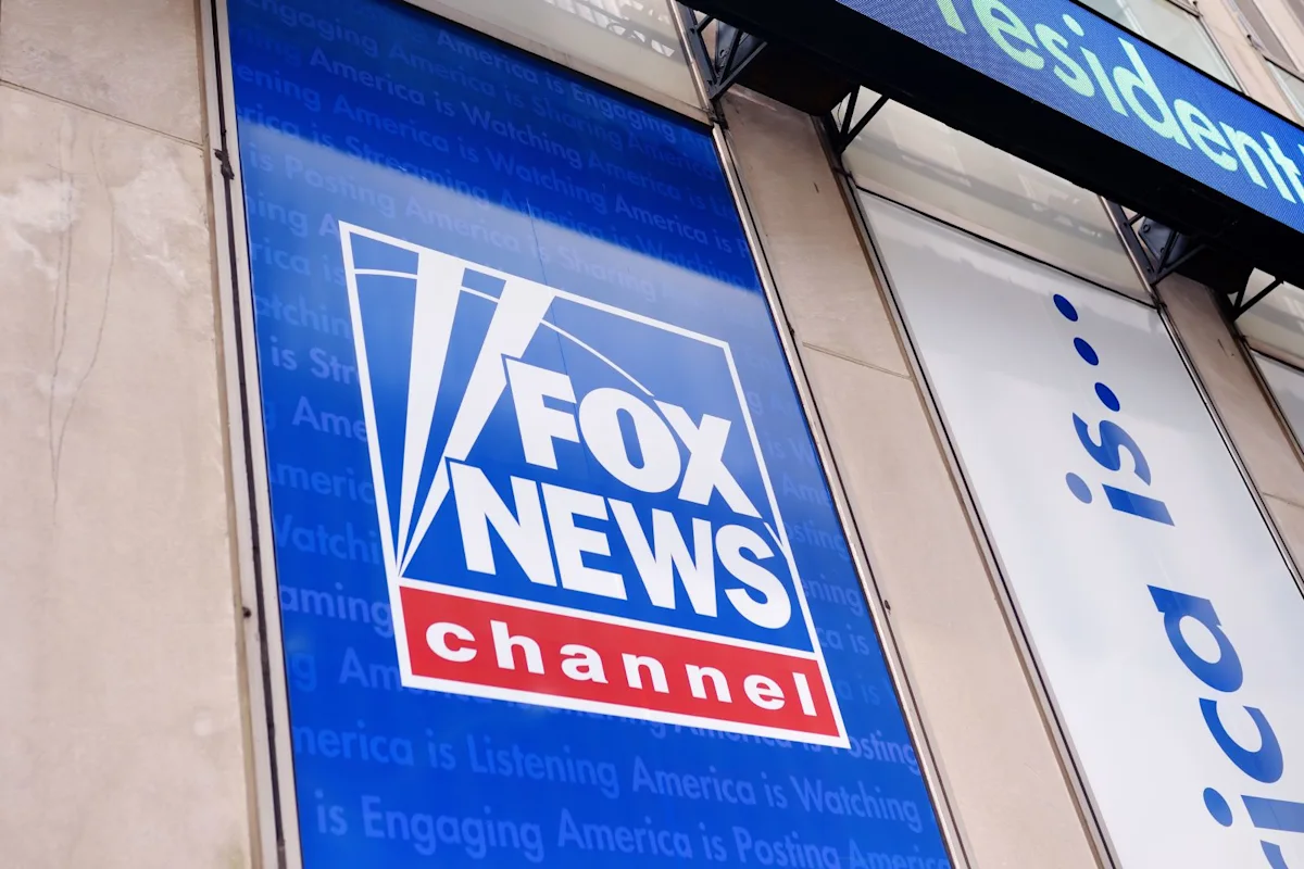 Is Fox Corporation Stock Underperforming the S&P 500?