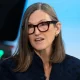 Cathie Wood Sold Palantir and AMD, Then Poured $3.35 Million Into Archer Aviation. Is ARK Betting Big on Flying Taxis?