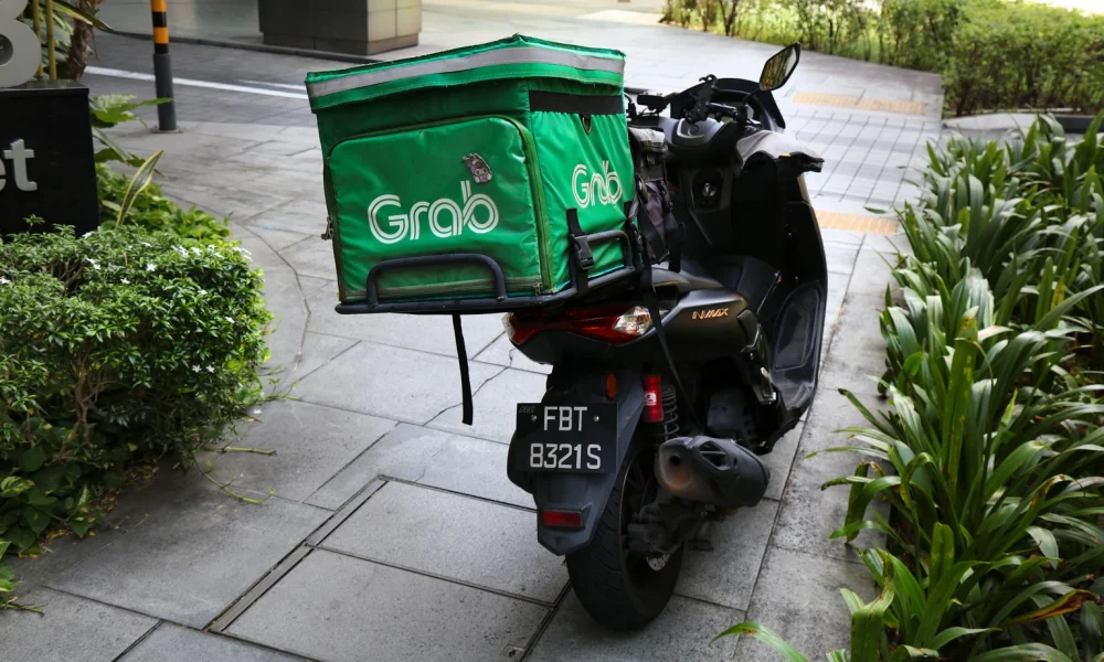 Grab food delivery scooter in Singapore