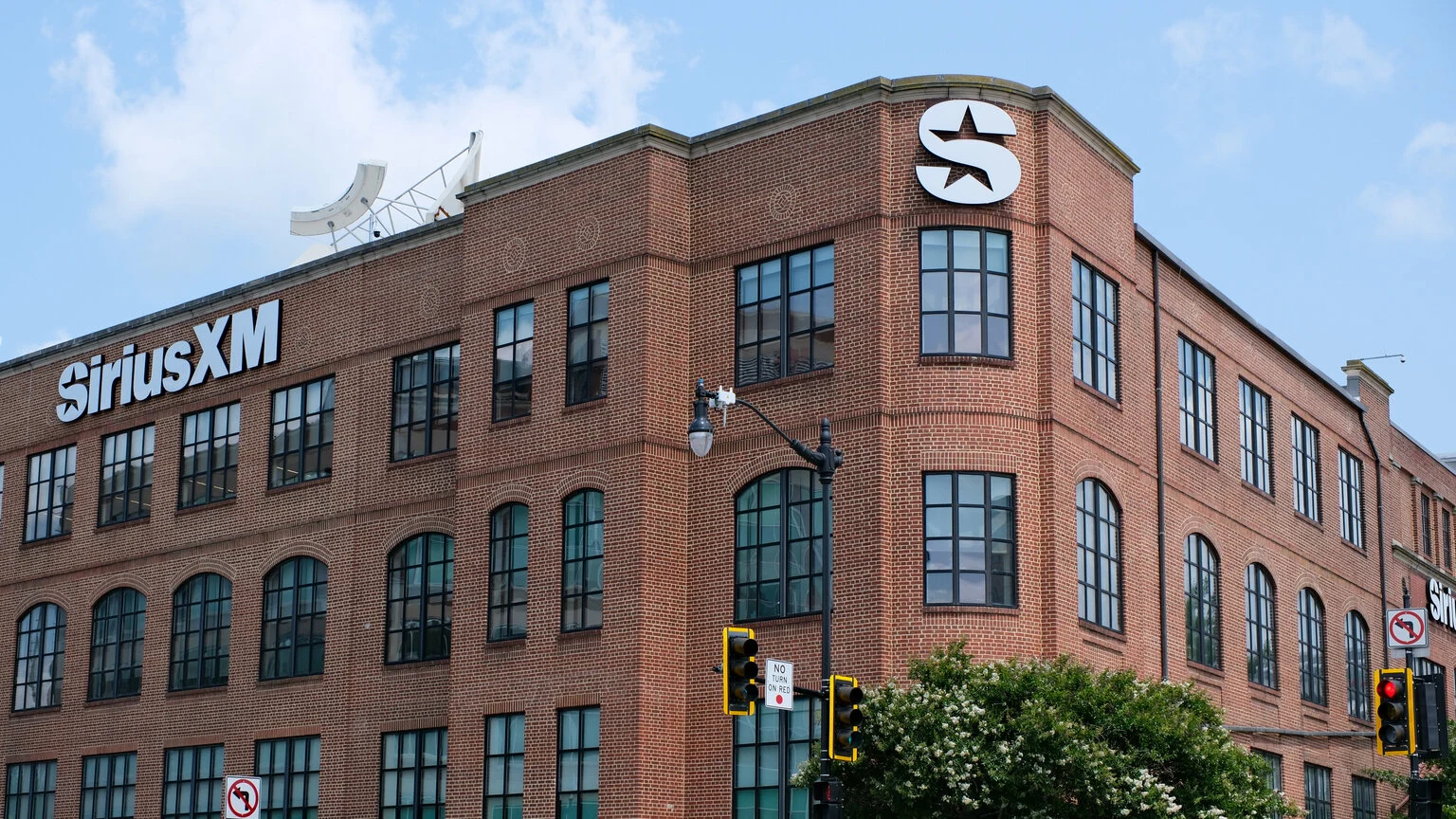 SiriusXM: YouTube Partnership Is Challenging The Value Trap Thesis (NASDAQ:SIRI)