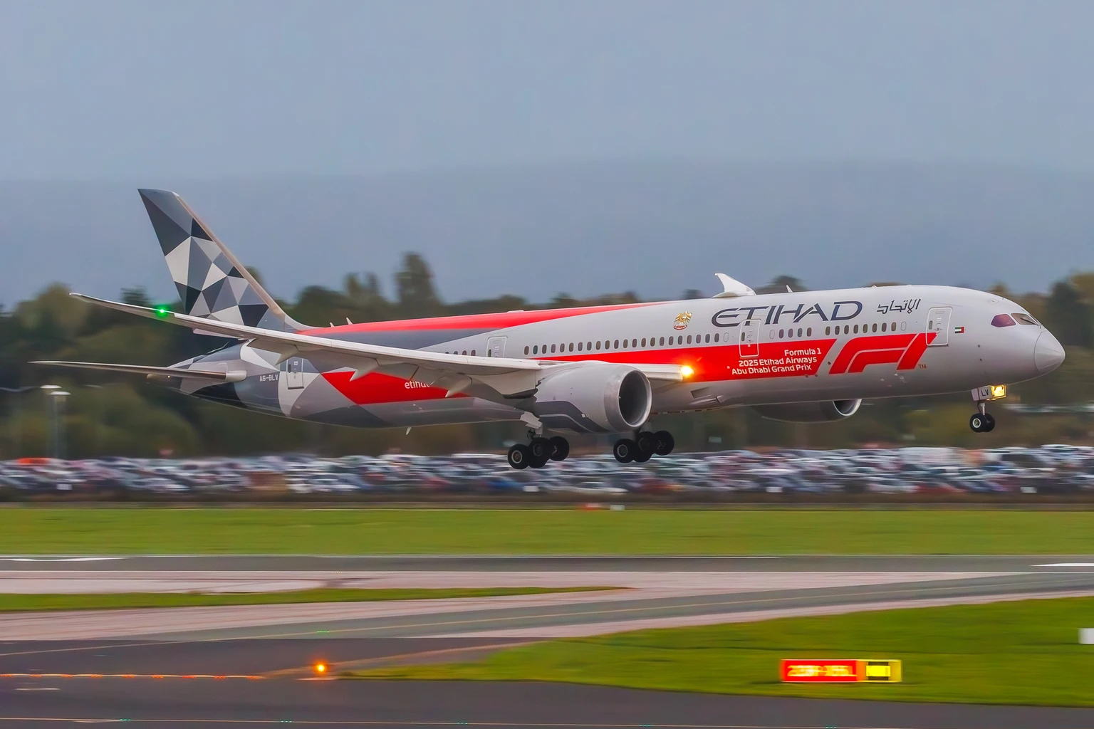Boeing And Airbus: A Surprisingly Close Race