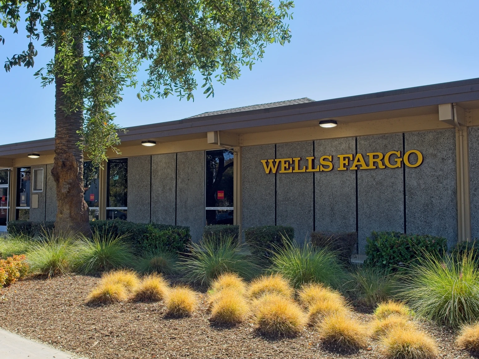 Wells Fargo: Stick To High-Yield Preferred Shares During Interest Rate Volatility