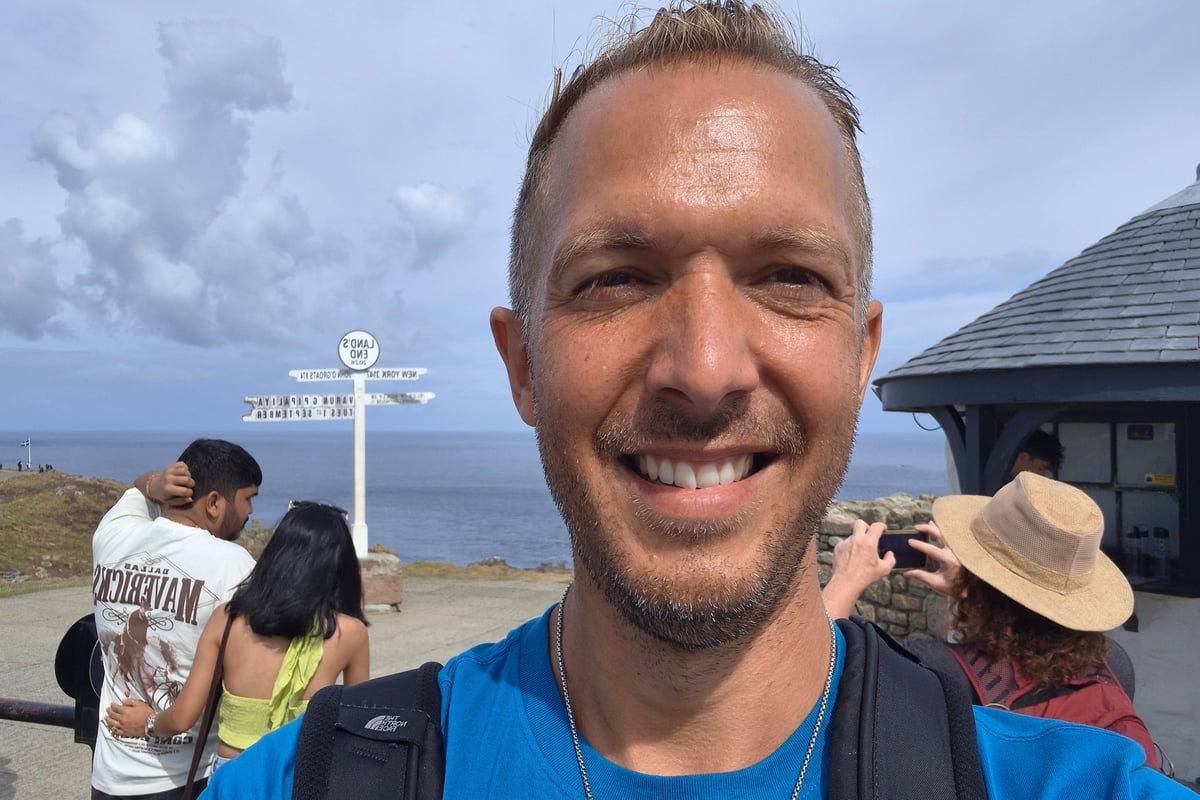Portsmouth Pastor Completes 600-Mile Pilgrimage from Dover to Land’s End
