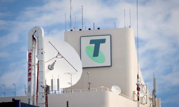 Report slams Telstra's staff levels, neglected network