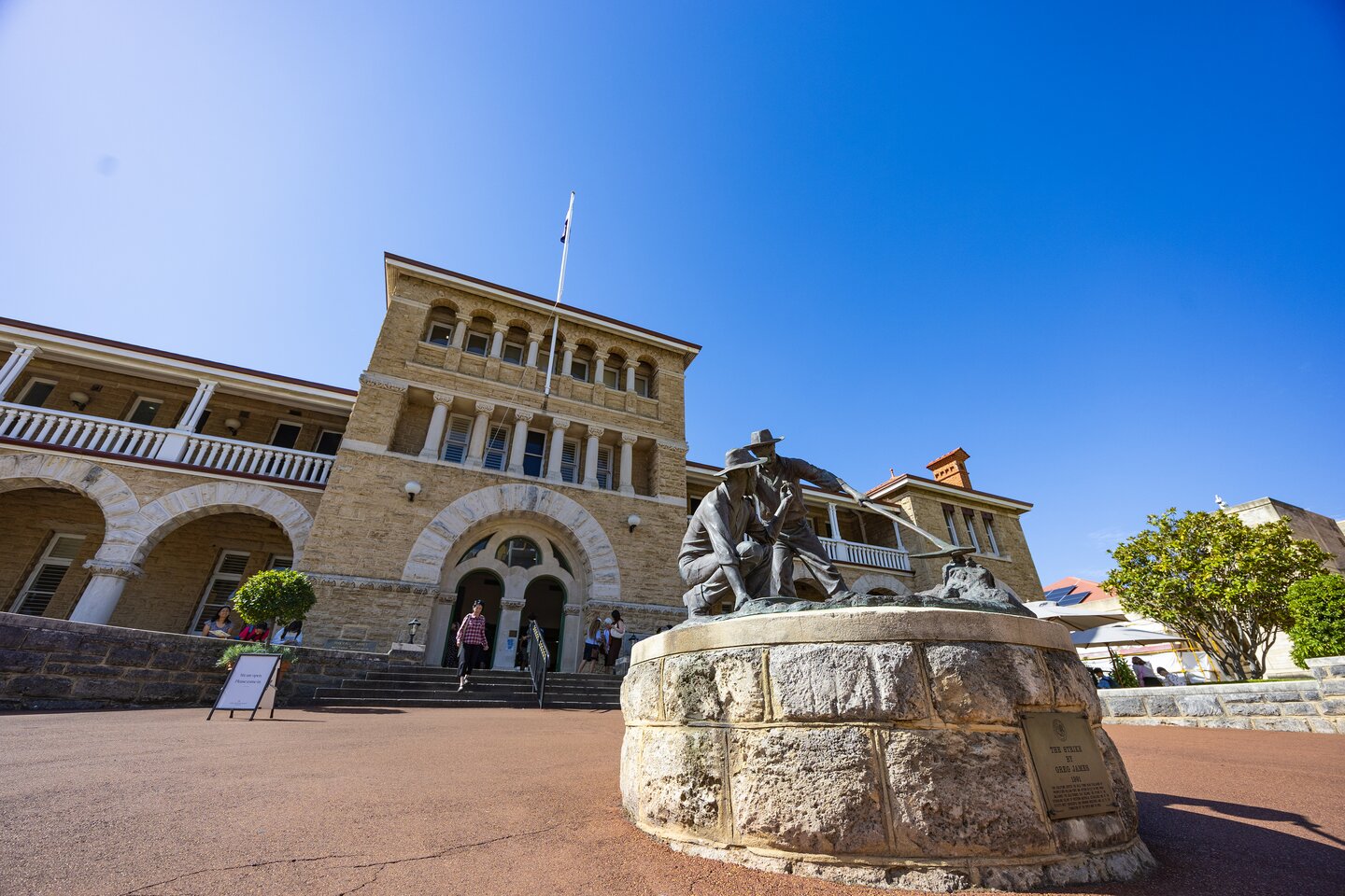 Perth Mint reports $44b revenue record, market share below 60pc