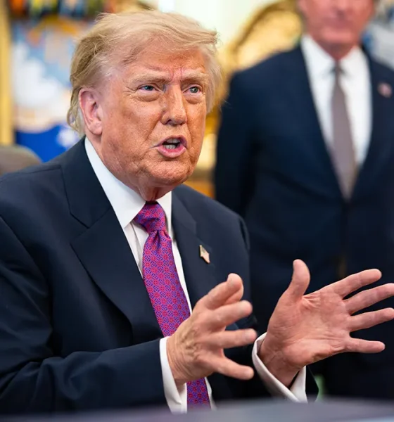 Trump says Bombardier 'must' manufacture aircraft in the US