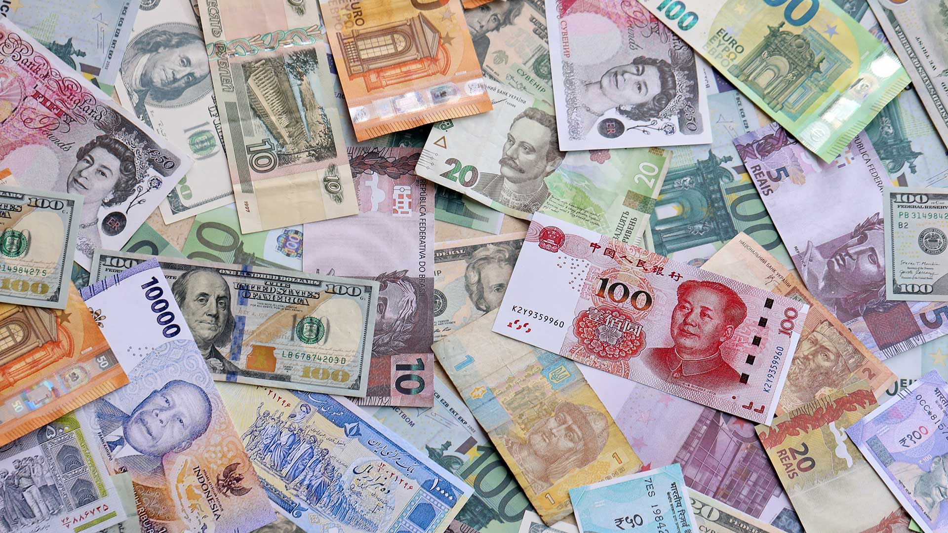 Yet, companies managing global cash flows through standard single-currency banking infrastructure routinely encounter severe friction: unexpected intermediary deductions, days-long settlement delays, and aggressive foreign exchange markups. 