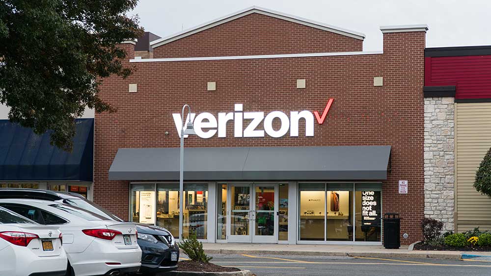 Corning Stock Climbs On Multibillion-Dollar Verizon Network Deal