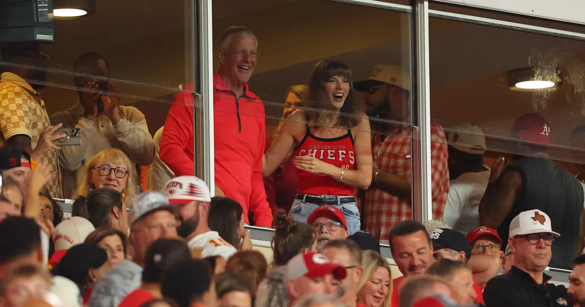 Taylor Swift's Chiefs Top Is Sold Out — Shop Similar Styles on Amazon
