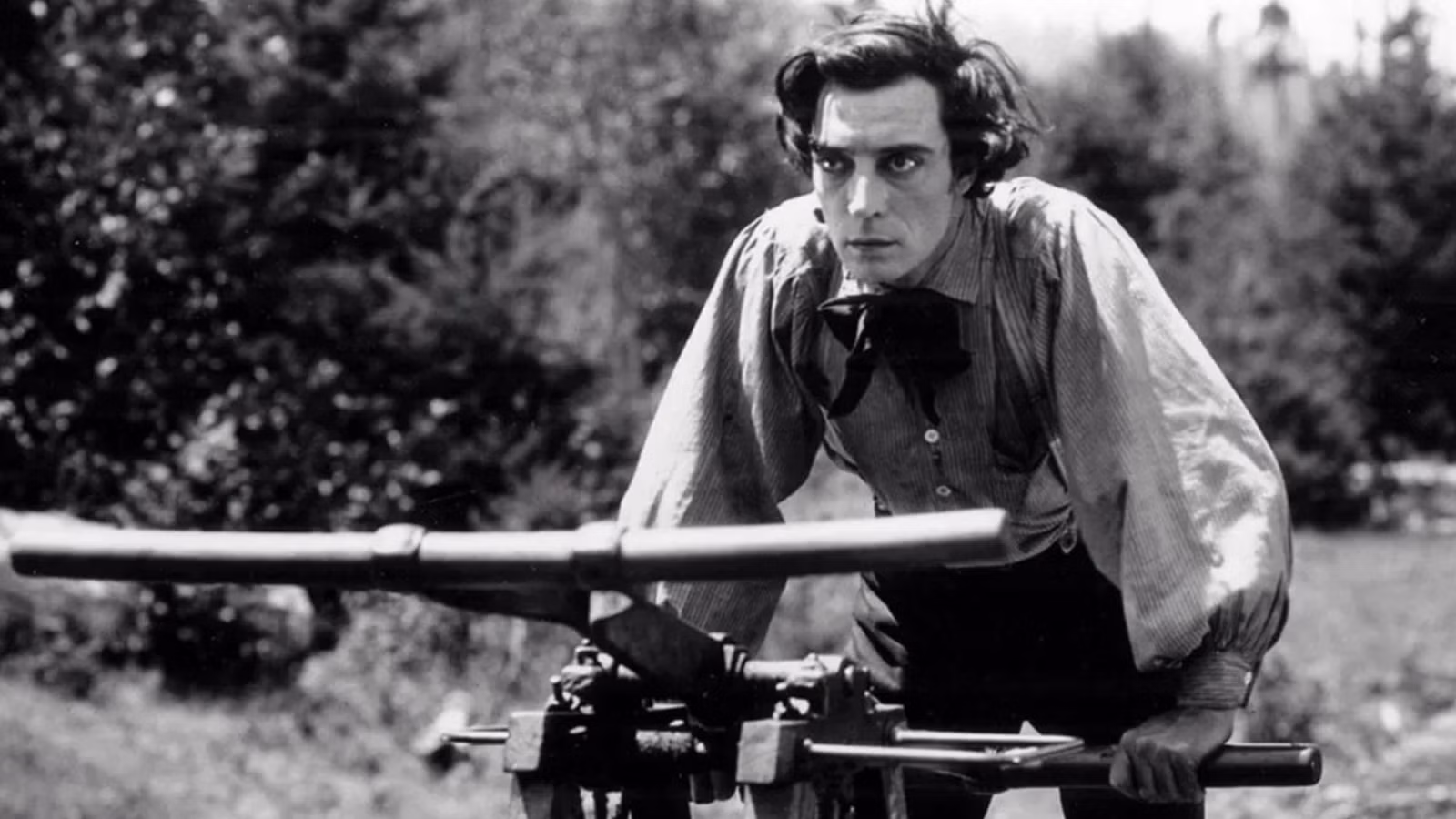 Buster Keaton in a handcar in The General