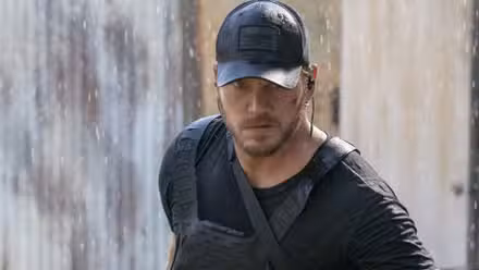 Chris Pratt as James Reece in action on 'The Terminal List'