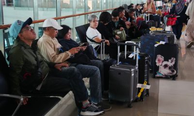 Indonesia cancels flights as Anak Krakatau volcano erupts