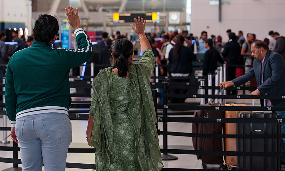 Gate reunions could return as California airport weighs scrapping post-9/11 visitor policy