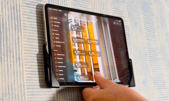 69370 146493 000 lead iPad wall xl