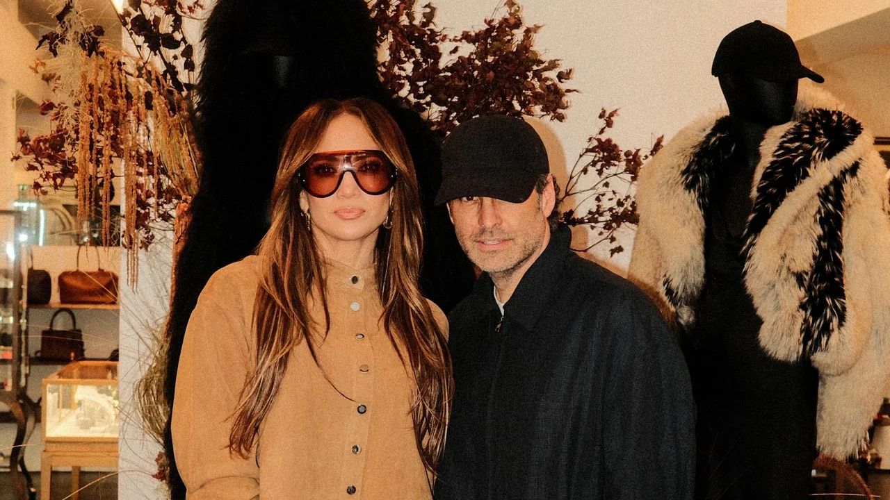 Jennifer Lopez's Stylist Rob Zangardi Wants Your Coat to Be the Outfit This Season