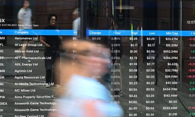 Australian shares advance as banks, miners rally