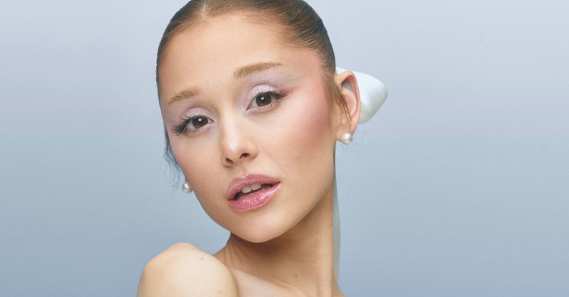 Ariana grande rem beauty holiday 2026