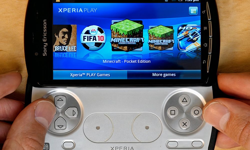 sony 2011 xperia play gaming smartphone hybrid